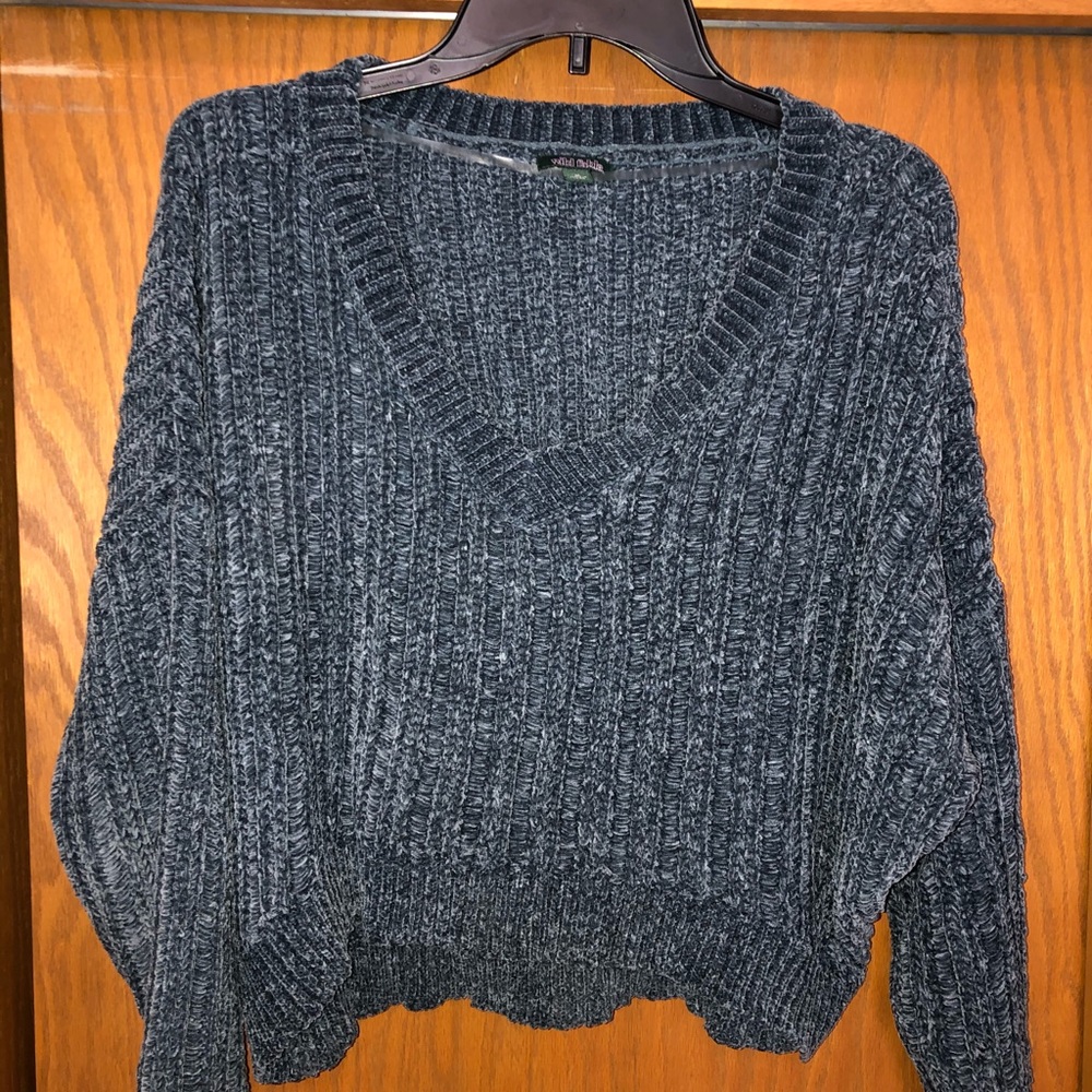 CROPPED VELVET SWEATER!